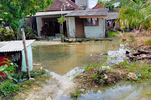 4 Desa di Gresik Dilanda Banjir Rob, Warga di Pesisir Diimbau Waspada