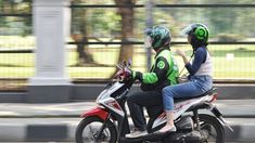 Teror Busur Kembali Resahkan Sulsel, Driver Ojol di Makassar Tetap Berkendara meski Tertancap Panah