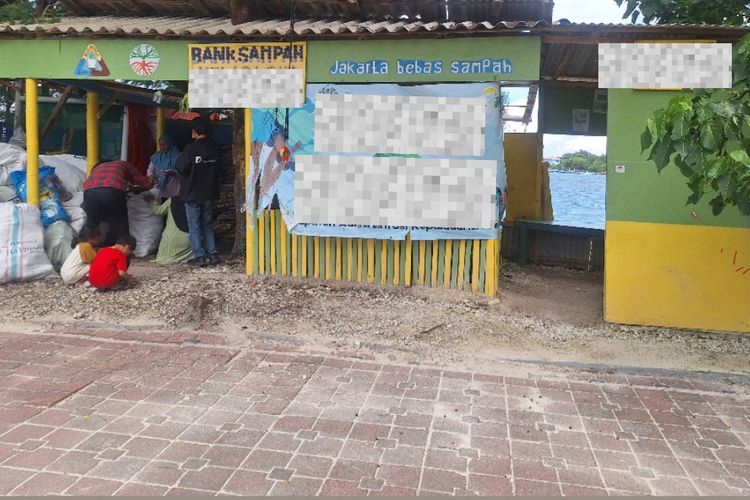 Kondisi Bank Sampah di Pulau Kelapa, Atap Bolong dan Tak Berjendela