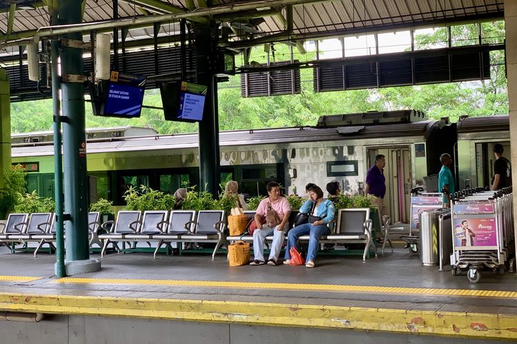 Ada Demo di Sejumlah Titik di Jakarta Hari Ini, Kereta dari Stasiun Gambir Tetap Normal