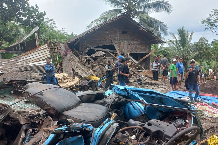 Kecelakaan Maut Purworejo, 11 Orang Tewas dan Lalu Lintas Macet Total