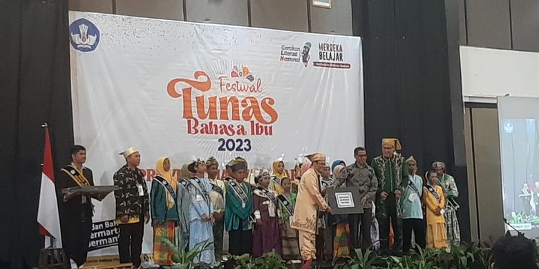 Penutupan Festival Tunas Bahasa Ibu (FTBI) Provinsi Maluku Utara 2023 pada Sabtu (18/11/2023) di Kota Ternate, Maluku Utara.