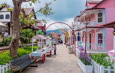 42 Tempat Wisata di Lembang, Lihat Pemandangan Kota dari ...