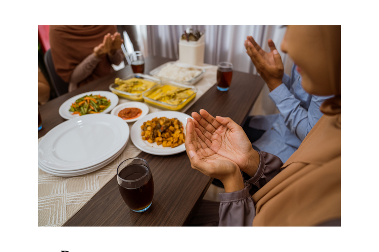 ilustrasi bacaan niat puasa ayyamul bidh beserta keutamaannya.