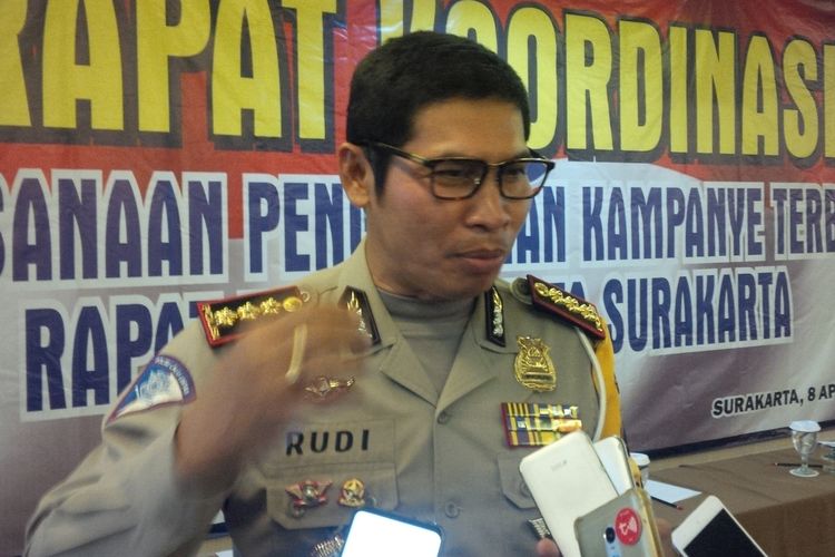 Dirlantas Polda Jateng, Kombes Pol Rudi Antariksa seusai mengikuti Rapat Koordinasi Pelaksanaan Pengamanan Kampanye Rapat Umum di Solo, Jawa Tengah, Senin (8/4/2019).