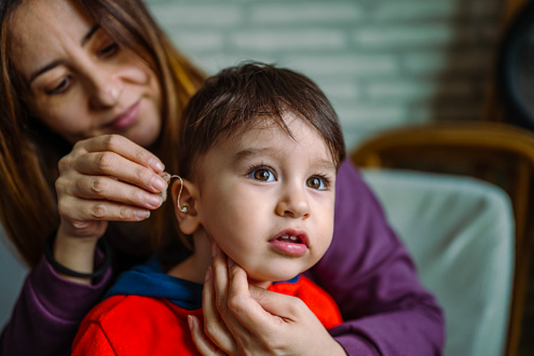 Ilustrasi gangguan pendengaran pada anak