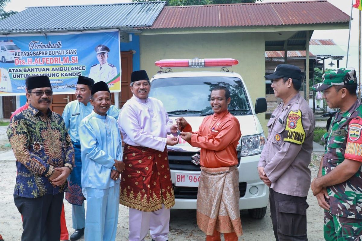Pemkab Siak mengadakan program Bujang Kampung.