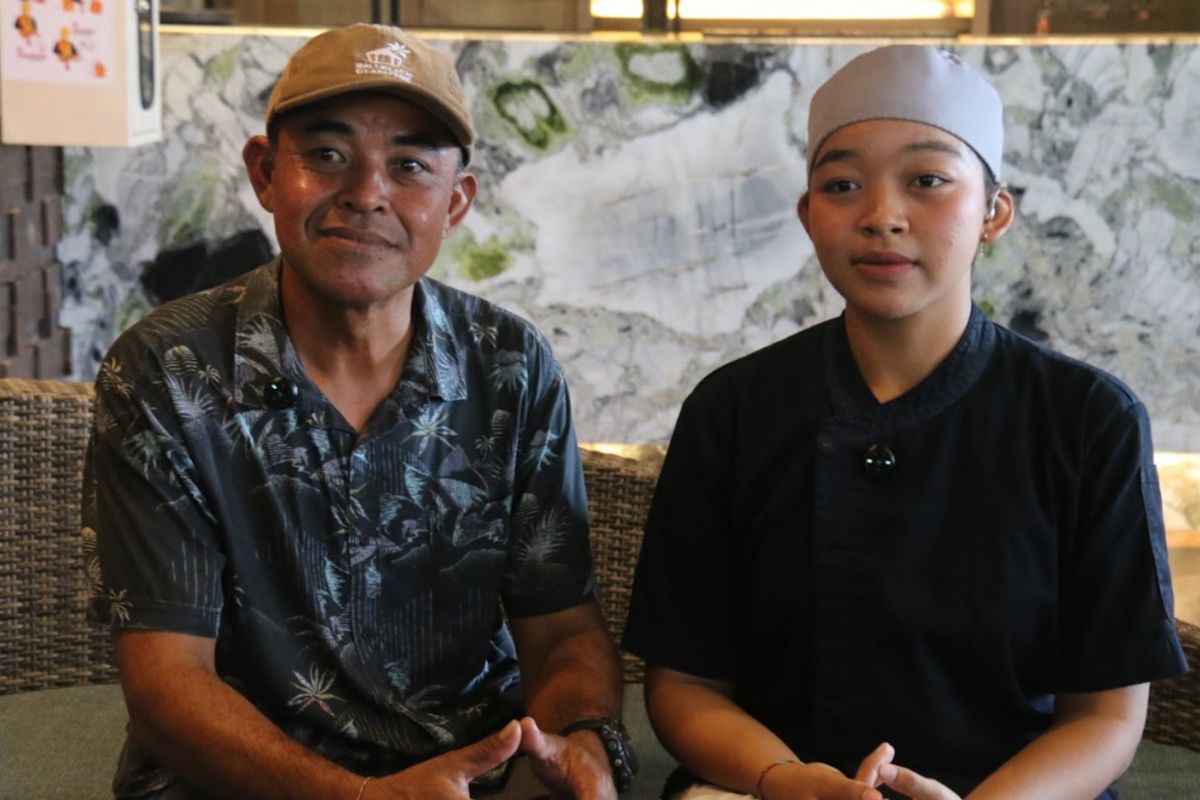 Kisah Nadine, Disabilitas Tunarungu Sukses Bekerja di Hotel Bintang Lima
