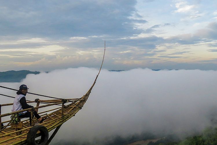 Perahu awan di Jurang Tembelan, Yogyakarta.