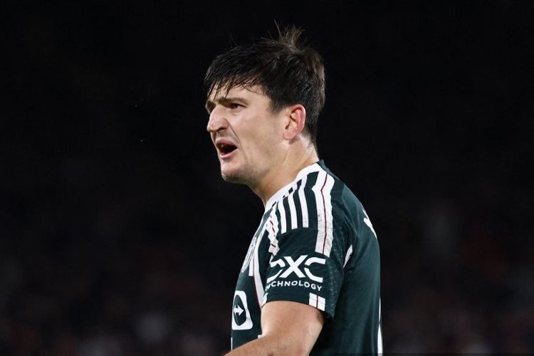 Ekspresi Harry Maguire dalam laga pekan kesembilan Liga Inggris 2023-2024 antara Sheffield United vs Man United di Stadion Bramall Lane, 21 Oktober 2023. (Photo by Darren Staples / AFP)