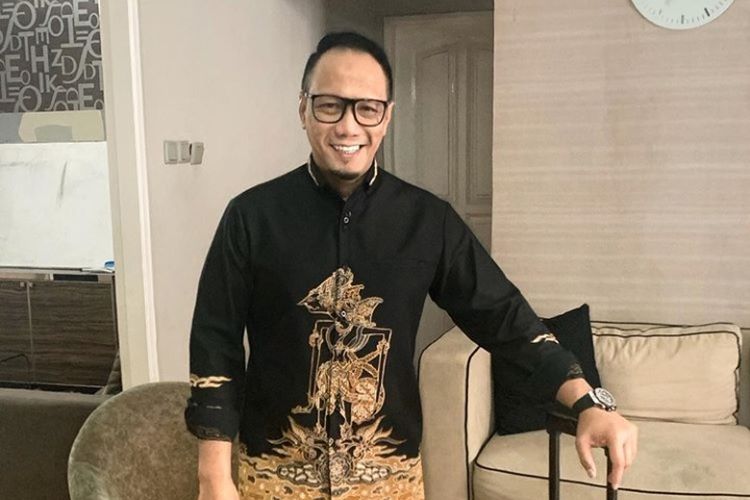 Irfan Asyari Sudirman Wahid atau lebih dikenal sebagai Ipang Wahid.