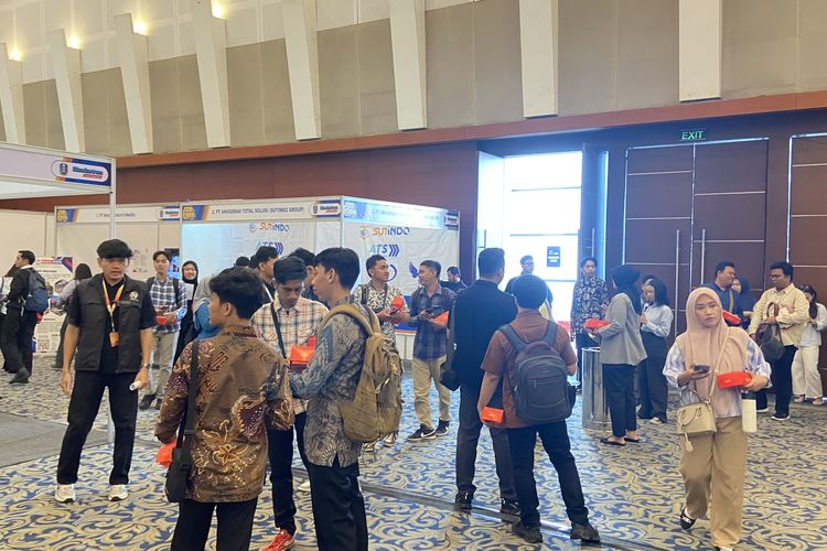 Khofifah Sediakan 4.807 Lowongan Kerja di Jatim lewat Job Fair