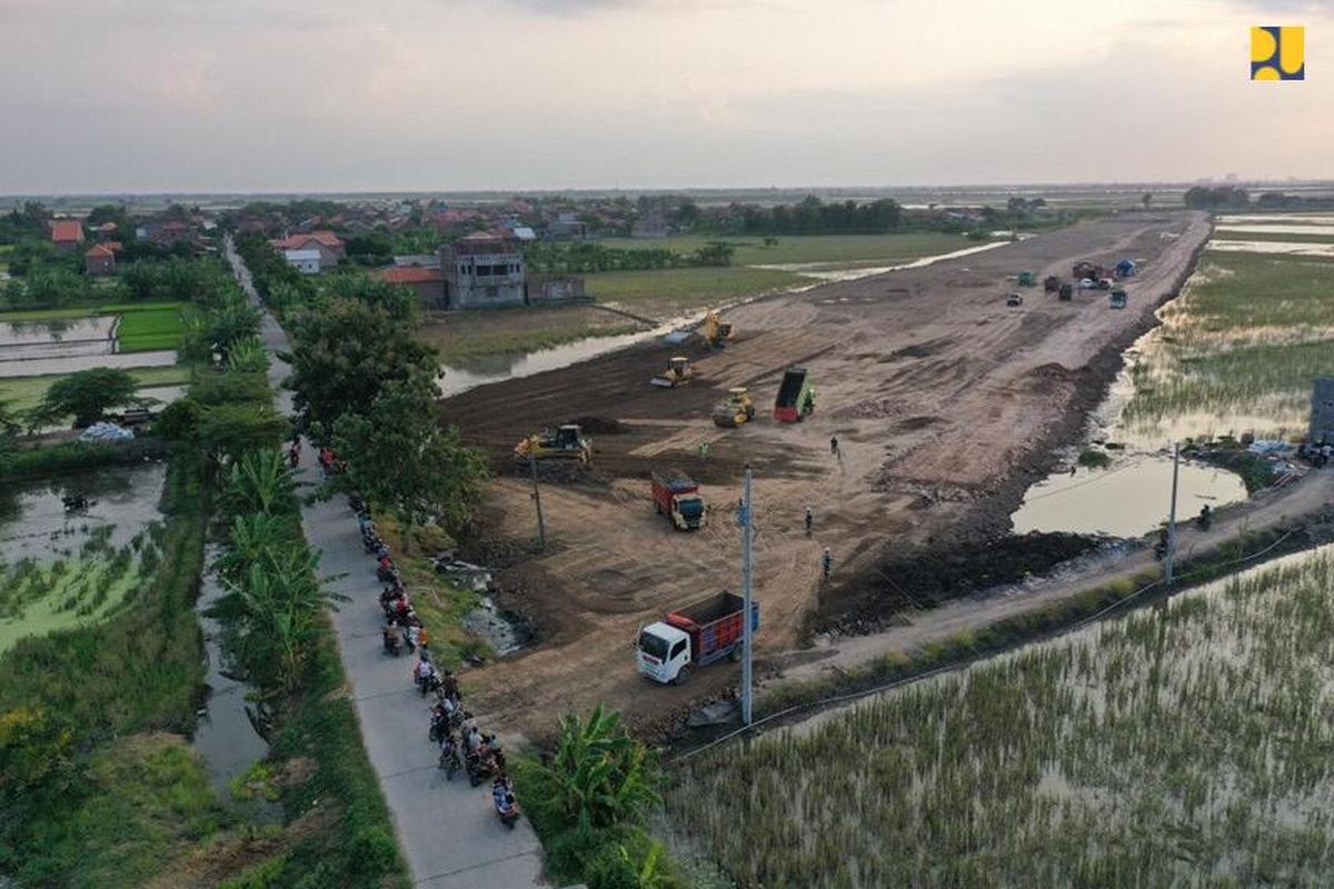 Progres Tol Semarang-Demak, Selasa (11/82020).