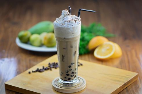 Cara Membuat Cappuccino Bubble Drink ala Pedagang, Berisikan Boba