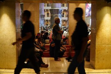 Shalat Tarawih Perdana di Masjid Istiqlal, Sambut 1 Ramadhan 1447 Hijriah