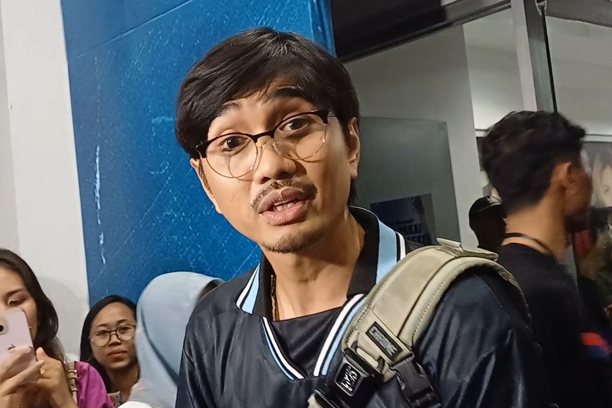 Vokalis Sheila On 7, Duta Modjo saat ditemui di daerah Kelapa Gading, Jakarta Utara, Minggu (24/11/2024) setelah tanding mini soccer bersama para selebritas.