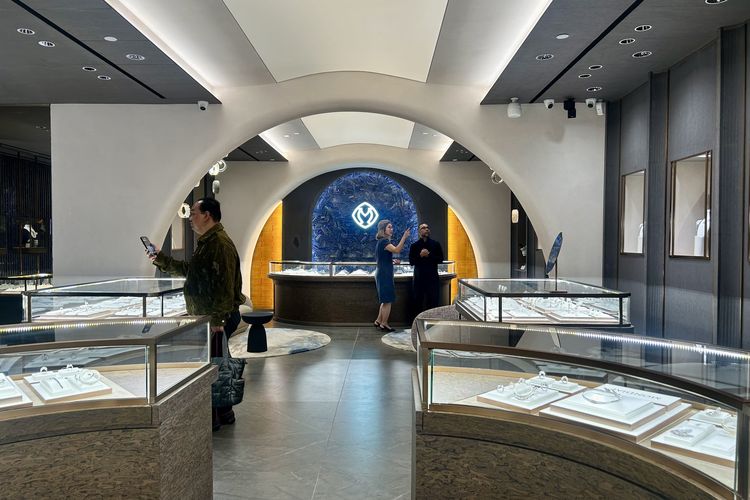 MONDIAL Hadirkan Wajah Baru Butik Plaza Indonesia, Usung Interior Artistik dengan Lapis Lazuli