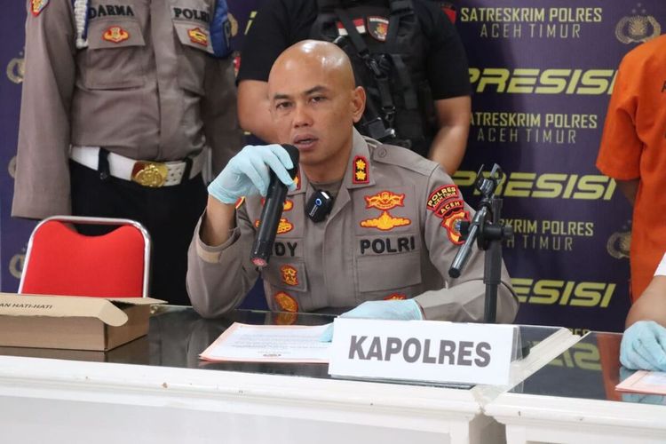 Kapolres Aceh Timur AKBP Andy Rahmansyah dalam konferensi pers, Jumat (5/5/2023)