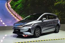 MPV Listrik M6 Dominasi Penjualan BYD di GIIAS 2024