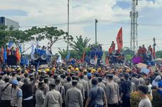 Ribuan Buruh Kembali Demo di Depan Kantor Gubernur Banten, Tuntut Revisi UMK 2022