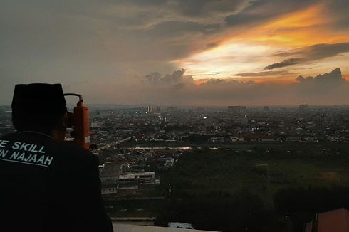 Kendala Cuaca Mendung, Hilal Tidak Terlihat dari Menara Masjid Agung Jawa Tengah