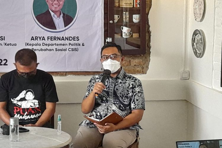 Kepala Departemen Politik dan Perubahan Sosial CSIS Arya Fernandes di acara bertajuk Memaknai Mandat Politik untuk Puan Maharani, Rabu (27/7/2022).