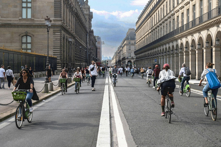 Ilustrasi sepeda di Paris