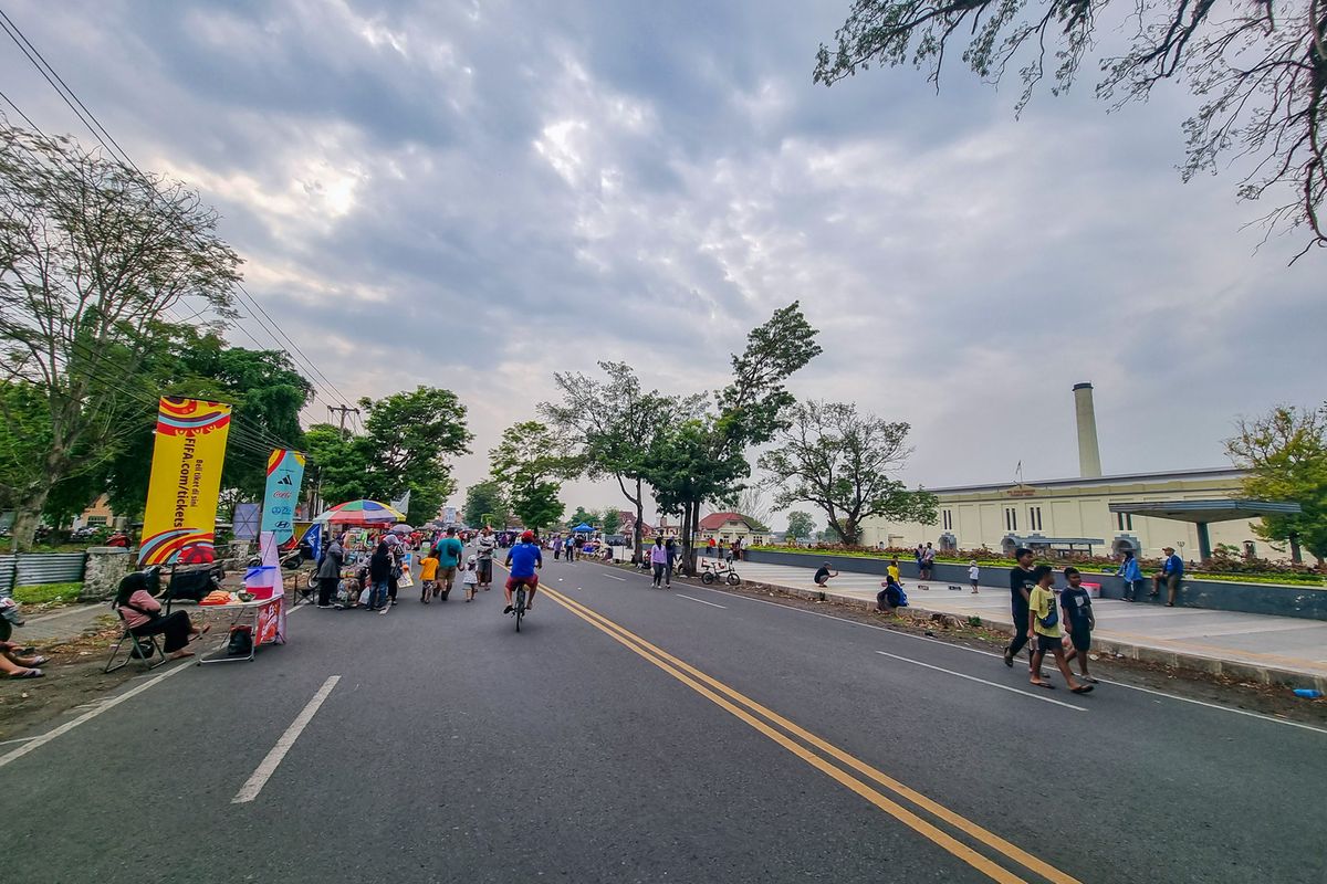 Suasana Car Free Day Colomadu di Depan De Tjolomadoe, Minggu (5/11/2023).