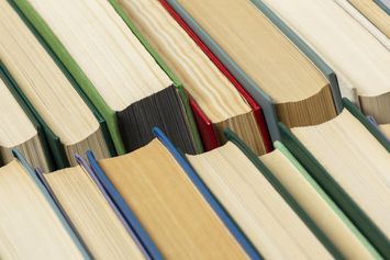 Mengenal Jenis-Jenis Novel Berdasarkan Genrenya yang Perlu Kamu Ketahui