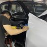 Keuntungan Pasang Stiker Mobil, Bisa Hindari Lecet