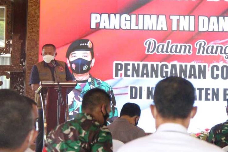Kepala BNPB Letjen TNI Ganip Warsito berikan arahan di Pendopo Rumah Bupati Blora, Sabtu (5/6/2021)