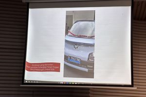 KPK Sita Bukti Elektronik dan 5 Unit Mobil dari OTT Bupati Pekalongan Fadia Arafiq 