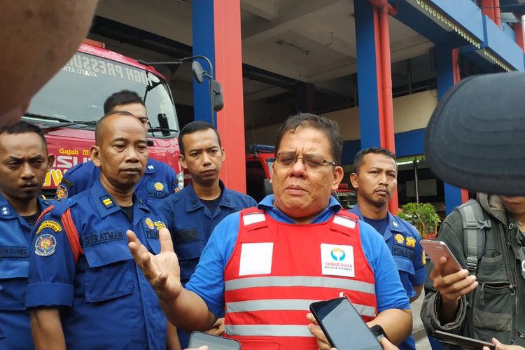 Komisioner Ombudsman Adrianus Meliala, saat meninjau Dinas Damkar Koja, Jakarta Utara, Jumat (7/6/2019).  