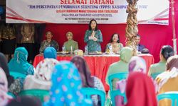 Ketua TP PKK Kediri: Orangtua yang Sayang Anak Pergi ke Posyandu