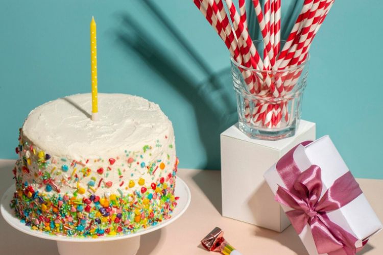 50 Balasan Ucapan Ulang Tahun di Grup WA yang Sopan, Singkat, dan Berkesan