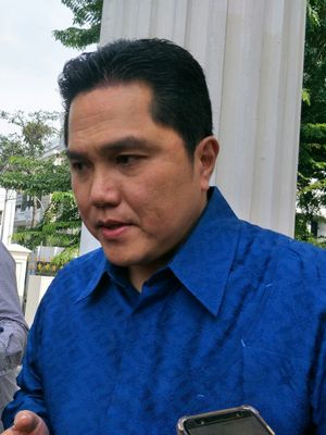 Ketua TKN Jokowi-Maruf Erick Thohir di Kantor Wapres