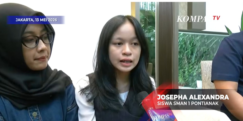 Siswa SMAN 1 Pontianak, Josepha Alexandra, yang menjadi peserta dalam LCC Empat Pilar MPR di Pontianak, Kalimantan Barat pada Sabtu (9/5/2026).