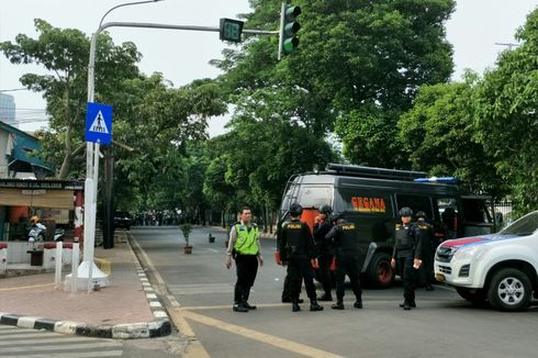 Ada Kardus Dicurigai Bom di Depan Stasiun Palmerah