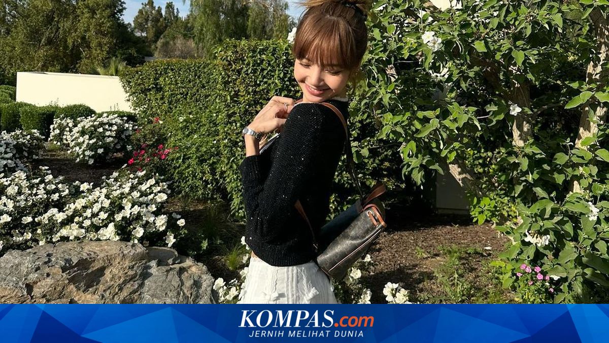 Lisa BLACKPINK Luncurkan 