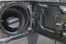 Bensin Bisa Menguap, tapi Kenapa Tak Bau Bensin di Sekitar Mobil?