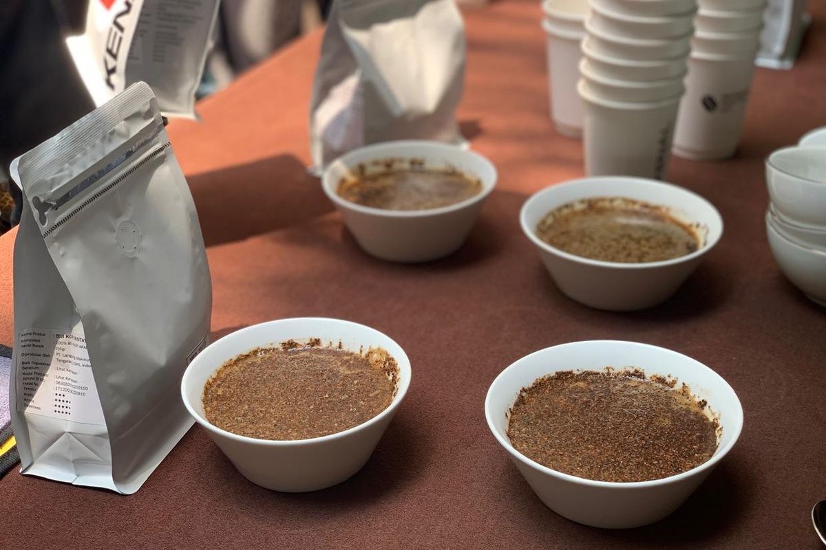 Teknik Coffee Cupping: Rahasia Barista Menilai Kualitas Kopi Secara Profesional