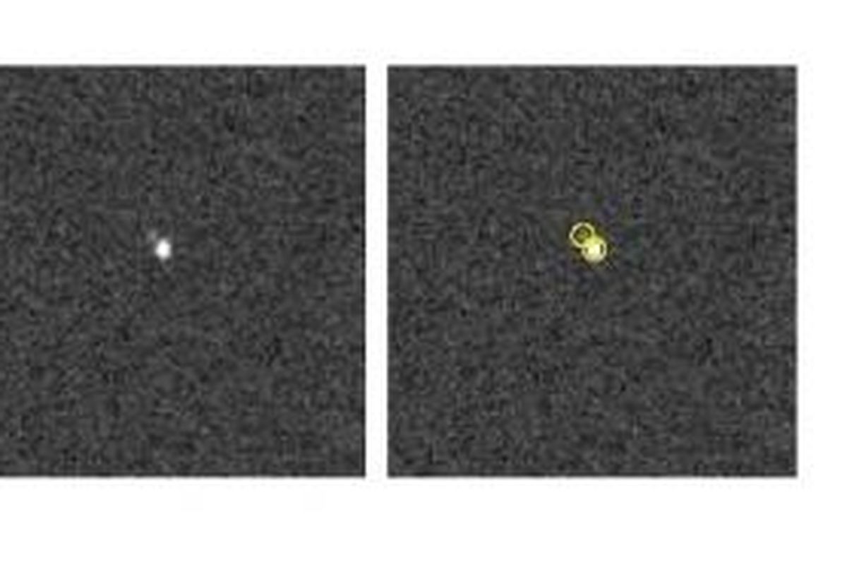 Wajah Charon, bulan terbesar Pluto, berhasil dipotret. Gambar di sebelah kiri adalah foto Charon dan Pluto hasil jepretan kamera LORRI. Gambar kanan menunjukkan Pluto dan Charon dalam lingkaran. Pluto adalah obyek yang lebih terang sementara Charon adalah obyek yang lebih redup pada arah jam 11. 