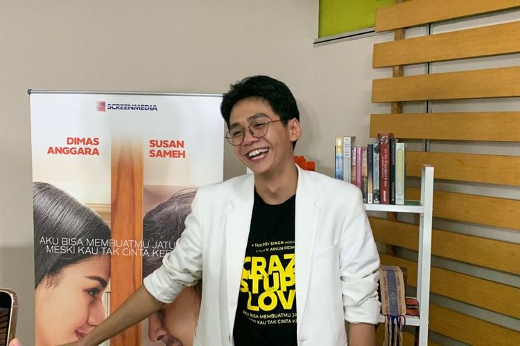 Aktor Chicco Kurniawan dalam program Hype Talk Kompas.com, Rabu (7/10/2022)..