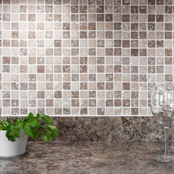 Ilustrasi backsplash dapur.