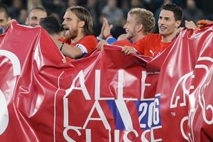 Swiss memastikan lolos ke putaran final Piala Eropa 2016, Jumat (9/10/2015). 