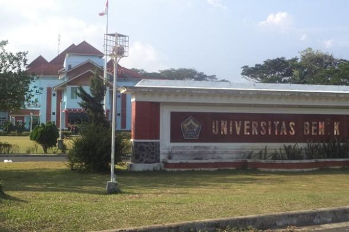 Universitas Bengkulu akhir 2013 akan melepas varietas cabe jenis Unib C GTS1 yang tahan terhadap hama dan dapat hidup di tanah yang tidak subur