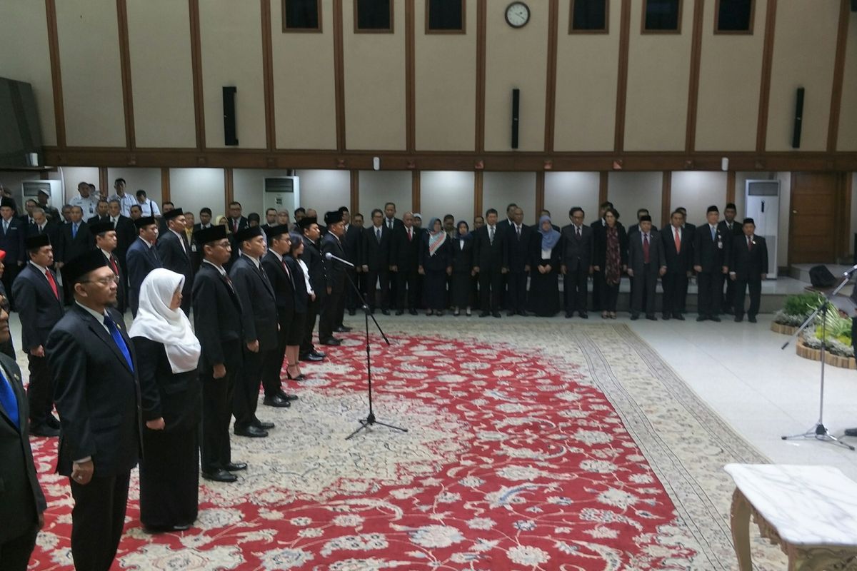 Gubernur DKI Jakarta Anies Baswedan melantik dan mengukuhkan pejabat pimpinan tinggi pratama atau eselon II di Balai Kota DKI Jakarta, Rabu (8/1/2020).