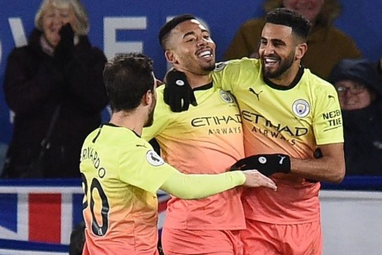 Skuad Man City kala merayakan gol ke gawang Leicester, Minggu (23/2/2020) dini hari WIB.