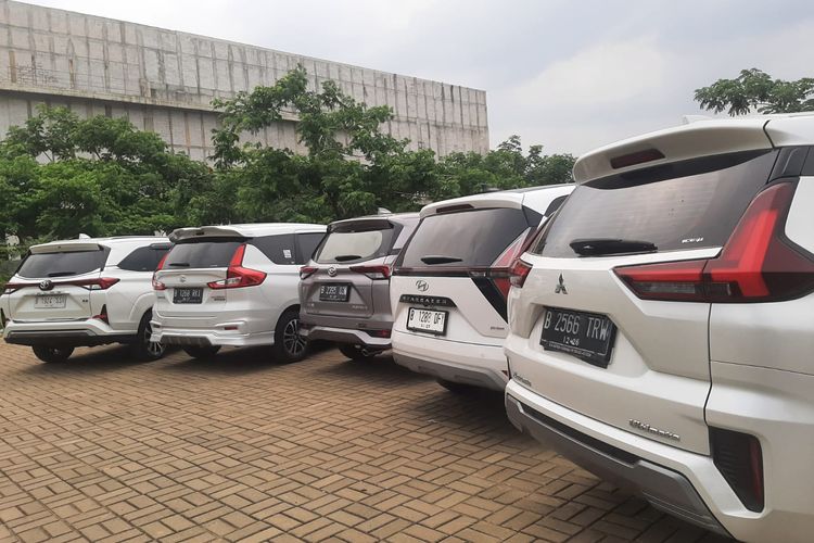 Komparasi 5 LMPV Terlaris di Indonesia