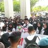 Ratusan Guru Honorer Geruduk Kantor DPRD Jambi, Minta Keadilan Perekrutan P3K